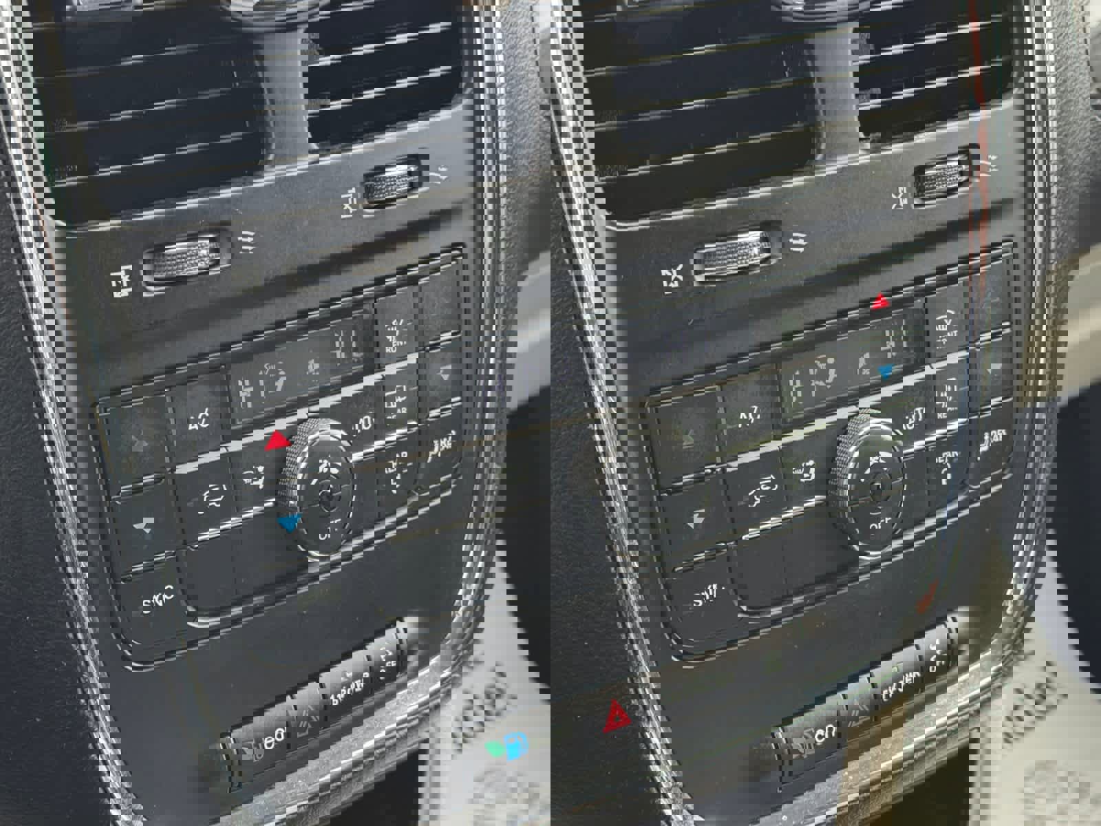 Used 2015 Chrysler Town & Country Touring-L image 21