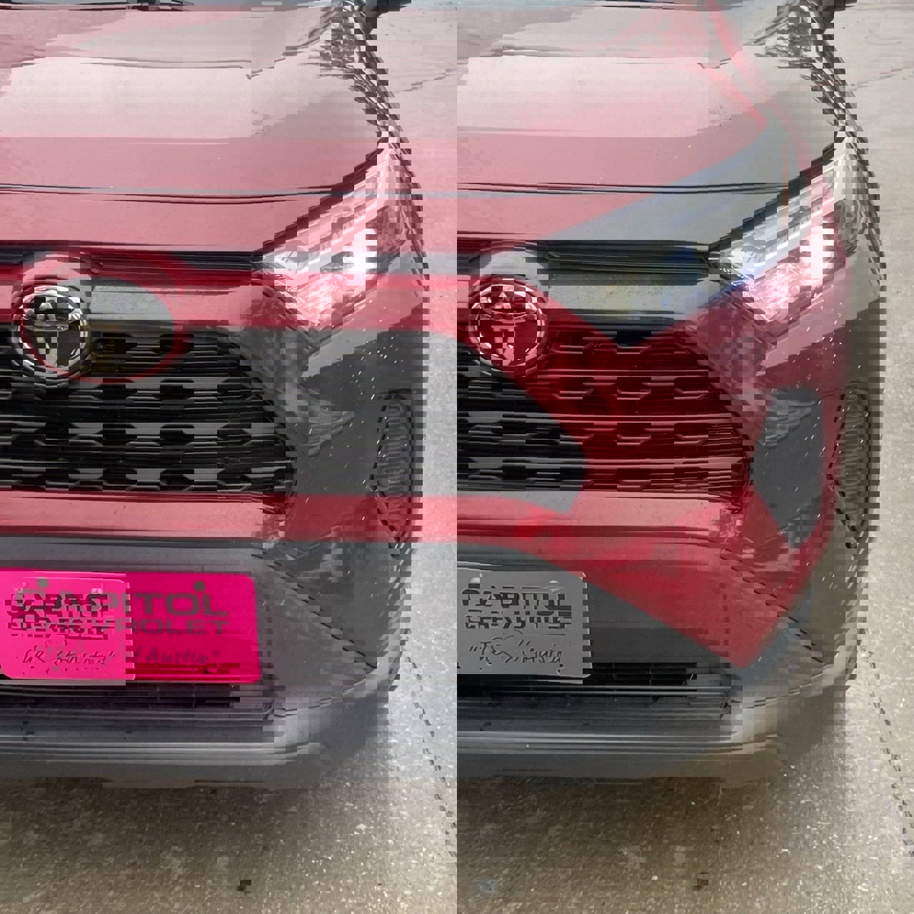 Used 2023 Toyota RAV4 XLE image 7