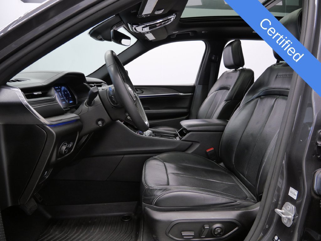 Used 2023 Jeep Grand Cherokee Overland AWD/4WD image 13