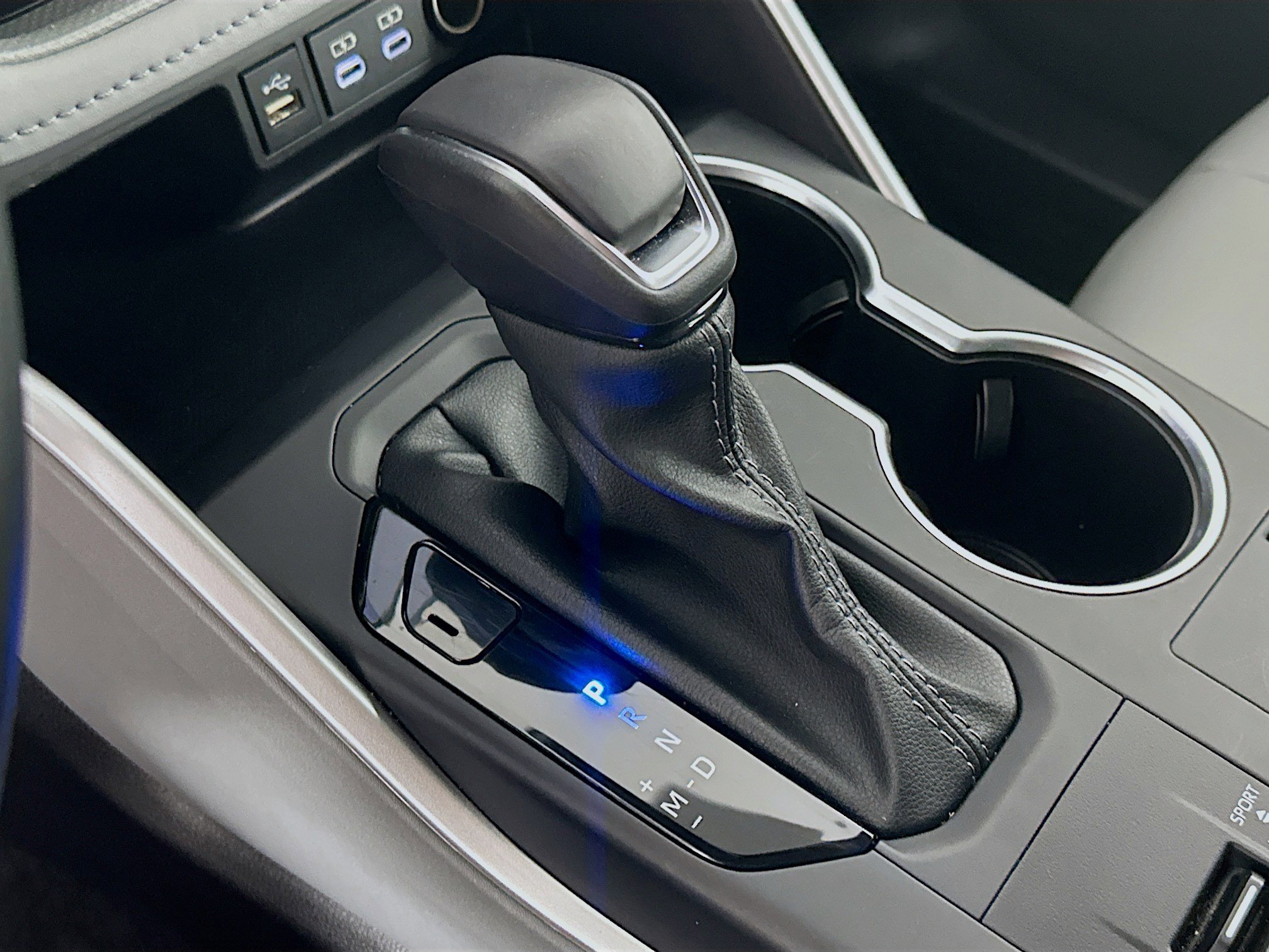 Used 2025 Toyota Highlander XLE image 25