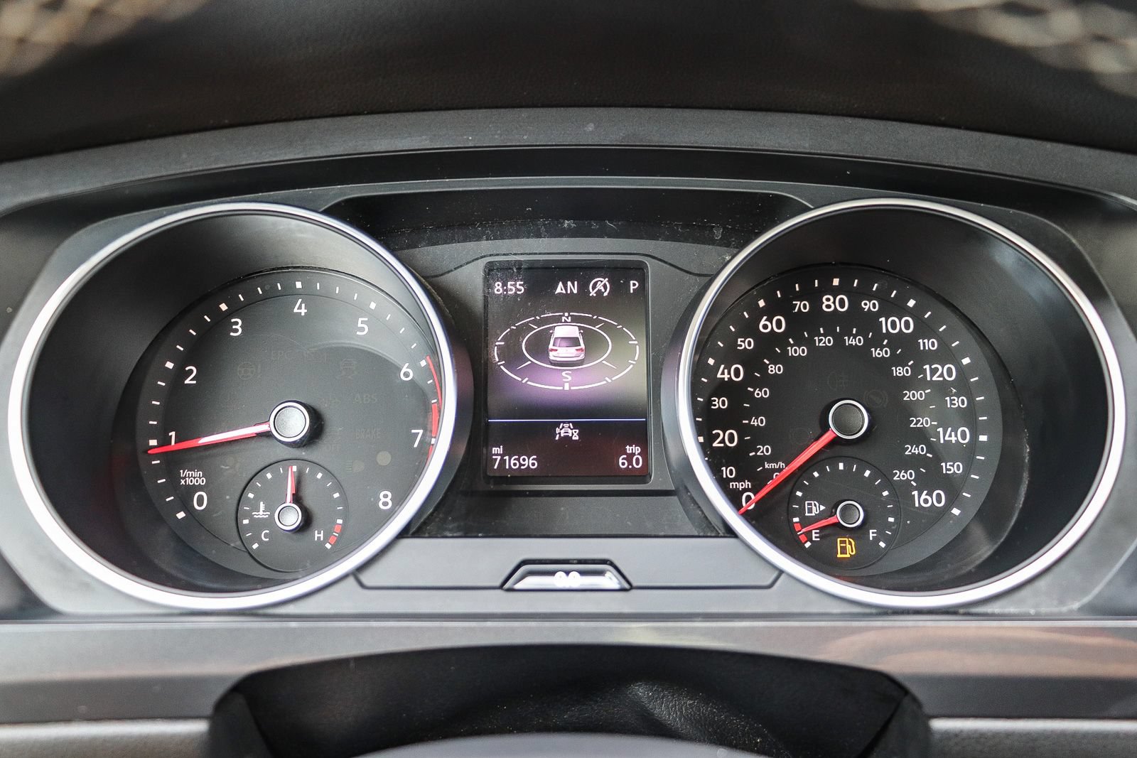 Used 2021 Volkswagen Tiguan SE FWD image 26