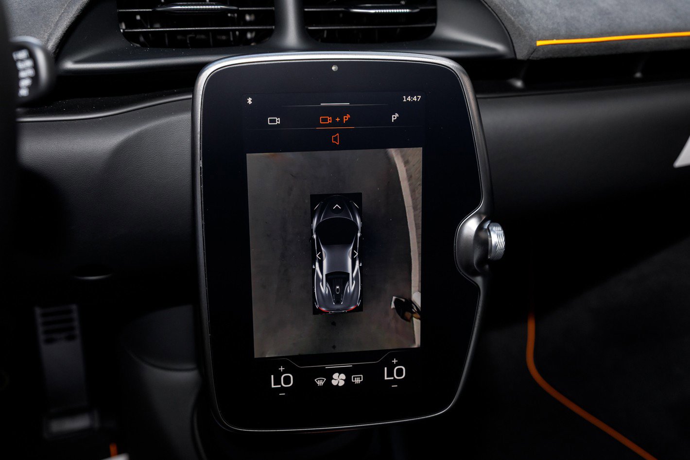 Used 2026 McLaren Artura RWD image 36