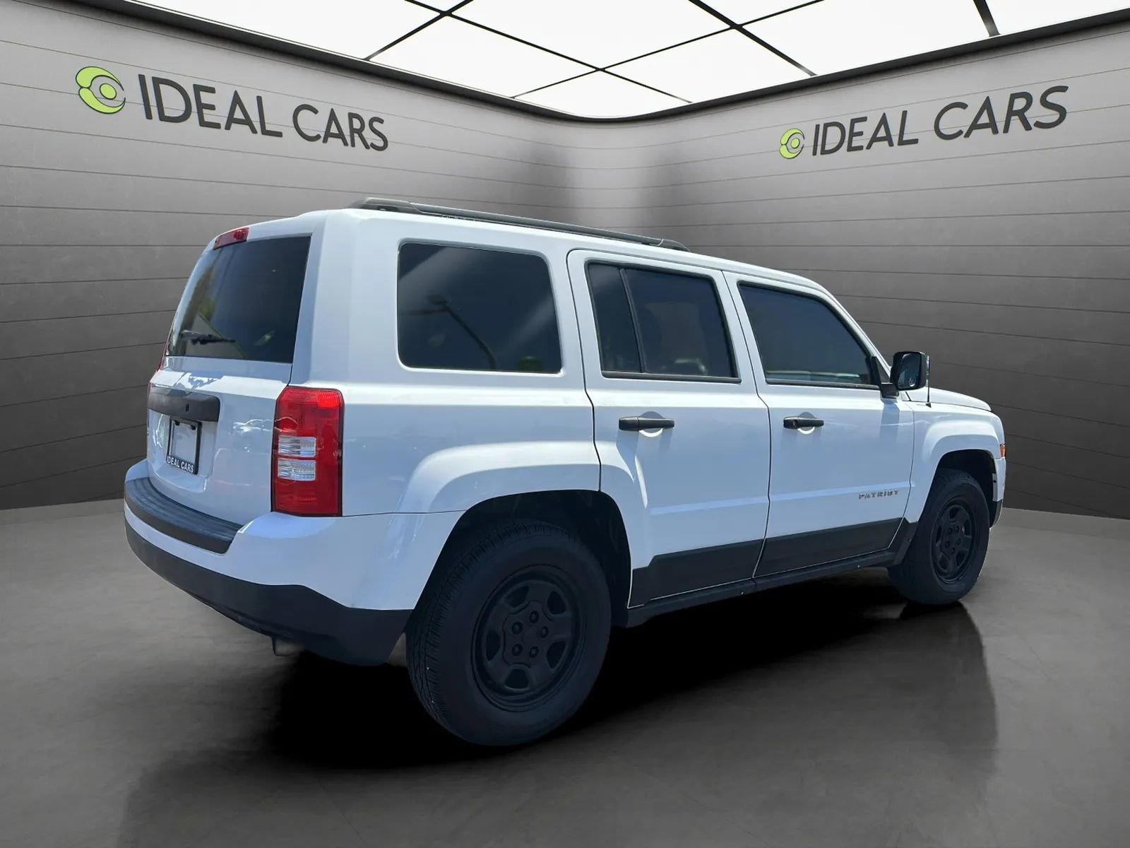 Used 2015 Jeep Patriot Sport FWD image 5