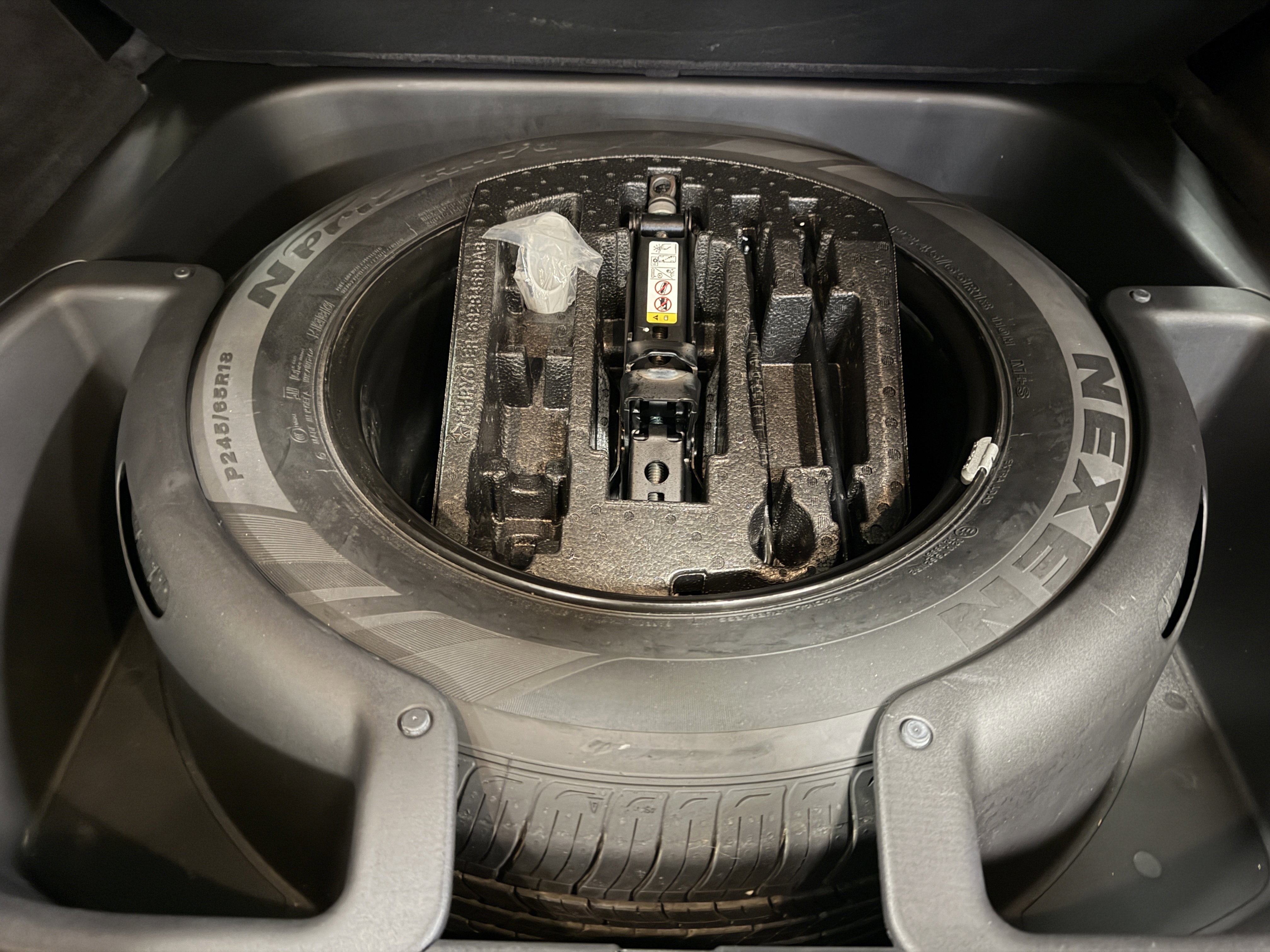 Used 2020 Jeep Grand Cherokee Overland image 34