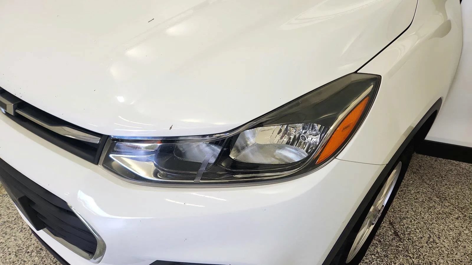 Used 2020 Chevrolet Trax LS FWD image 31