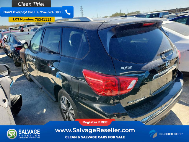 Used 2018 Nissan Pathfinder SV FWD image 3
