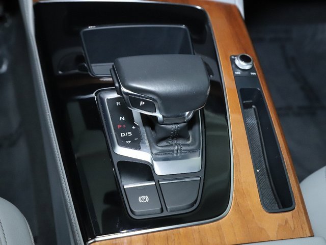 Used 2023 Audi Q5 2.0T Premium Plus w/ Premium Plus Package image 29