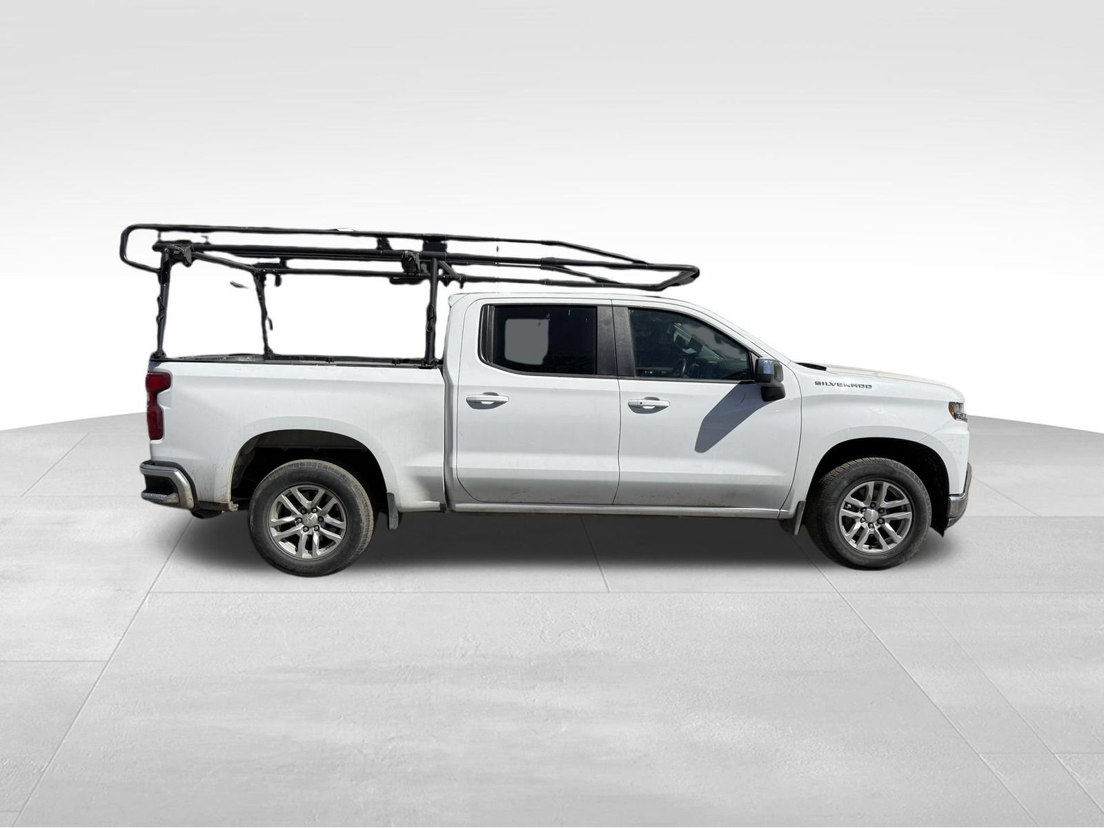 Used 2022 Chevrolet Silverado 1500 LT w/ LPO, Liner Protection Package RWD image 2
