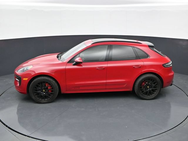 Used 2021 Porsche Macan GTS w/ Sport Chrono Package AWD/4WD image 32