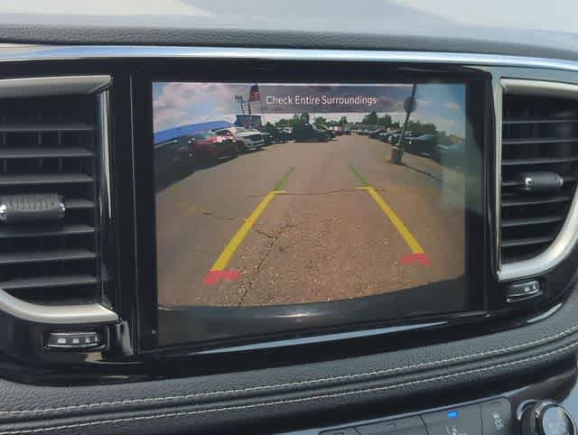 Used 2023 Chrysler Pacifica Touring-L FWD image 30