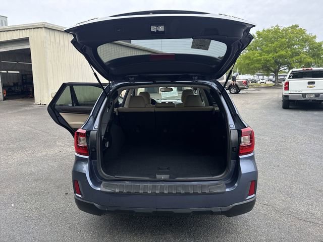 Used 2016 Subaru Outback 2.5i Limited image 12