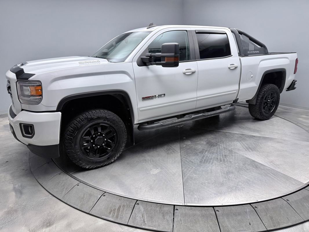 Used 2019 GMC Sierra 2500 SLT w/ All Terrain HD Package AWD/4WD image 1