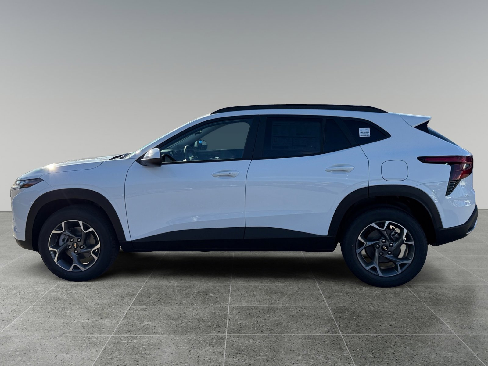 New 2026 Chevrolet Trax LT w/ Driver Confidence Package FWD image 2