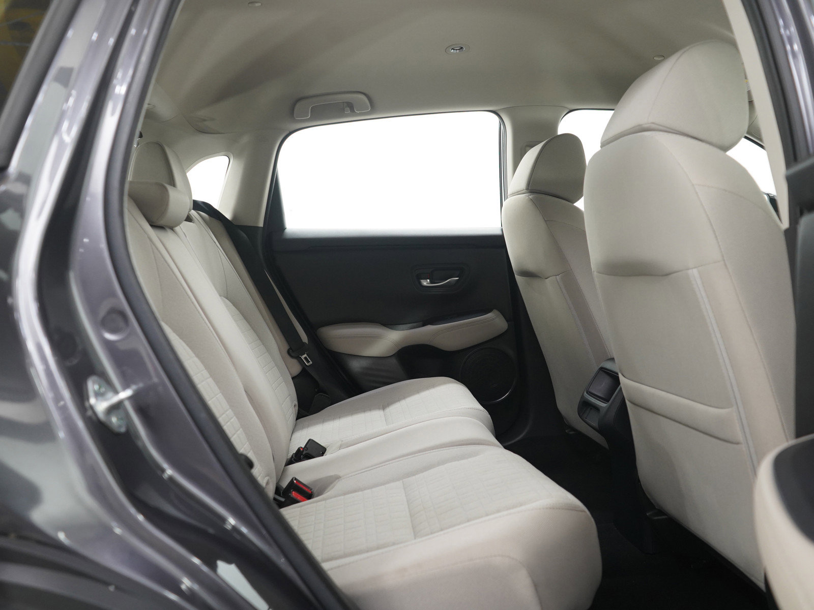 Used 2023 Honda HR-V LX image 13