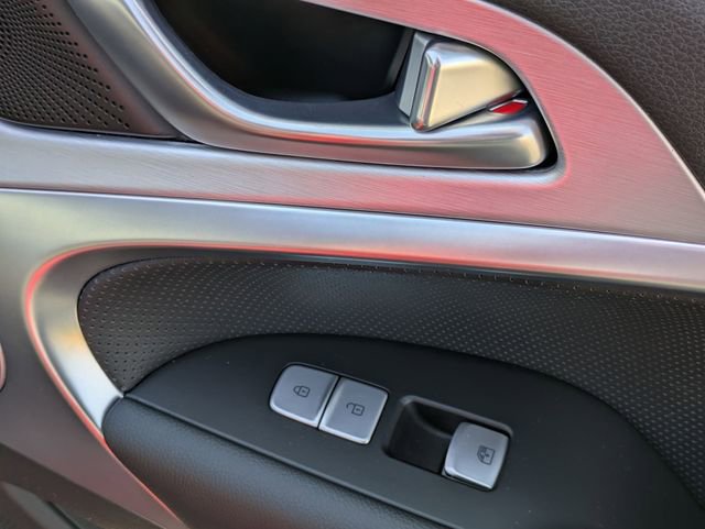 Used 2019 Genesis G70 3.3T Advanced image 40