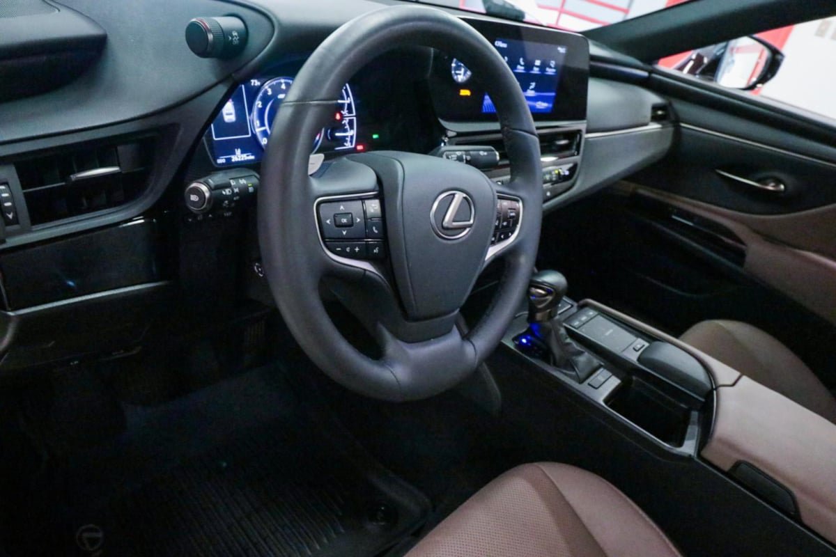 Used 2022 Lexus ES 350 w/ Premium Package FWD image 12