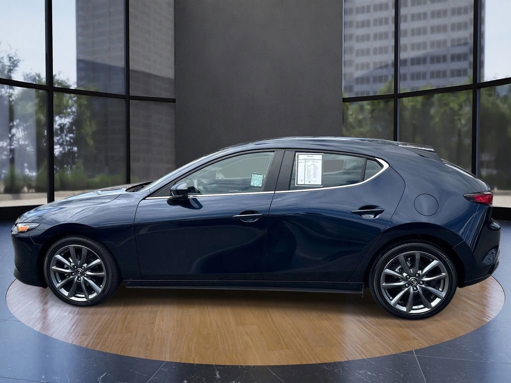 Used 2019 MAZDA MAZDA3 Hatchback FWD image 5