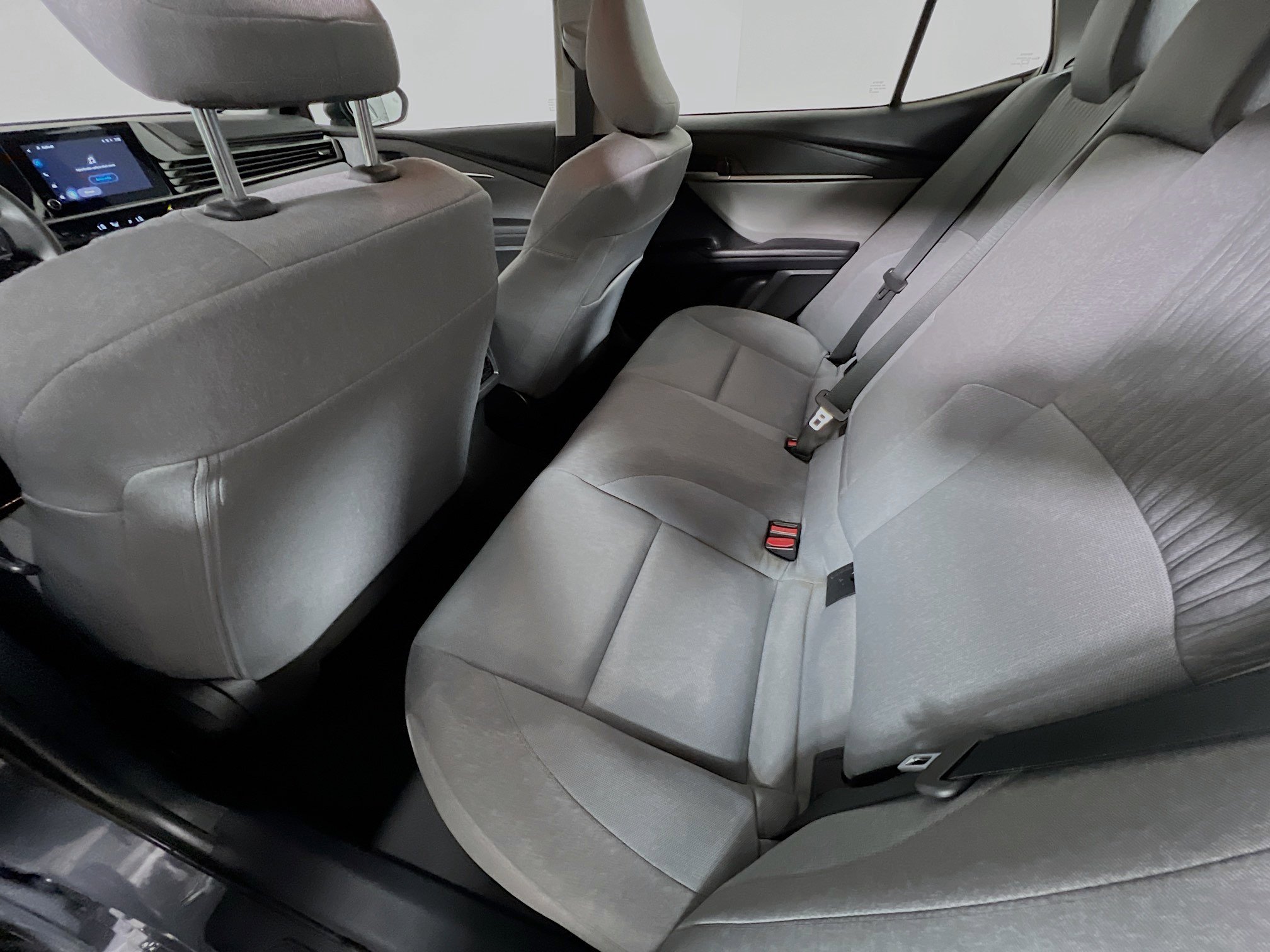 Used 2025 Toyota Camry LE image 29