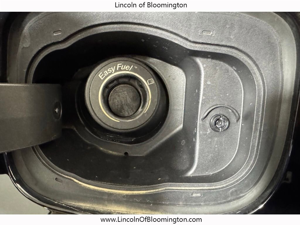 Used 2020 Ford Explorer Limited image 25
