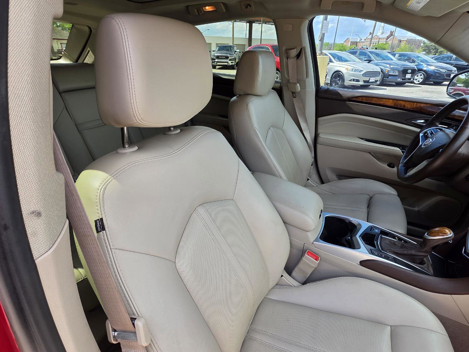 Used 2015 Cadillac SRX Luxury w/ Trailering Package image 34