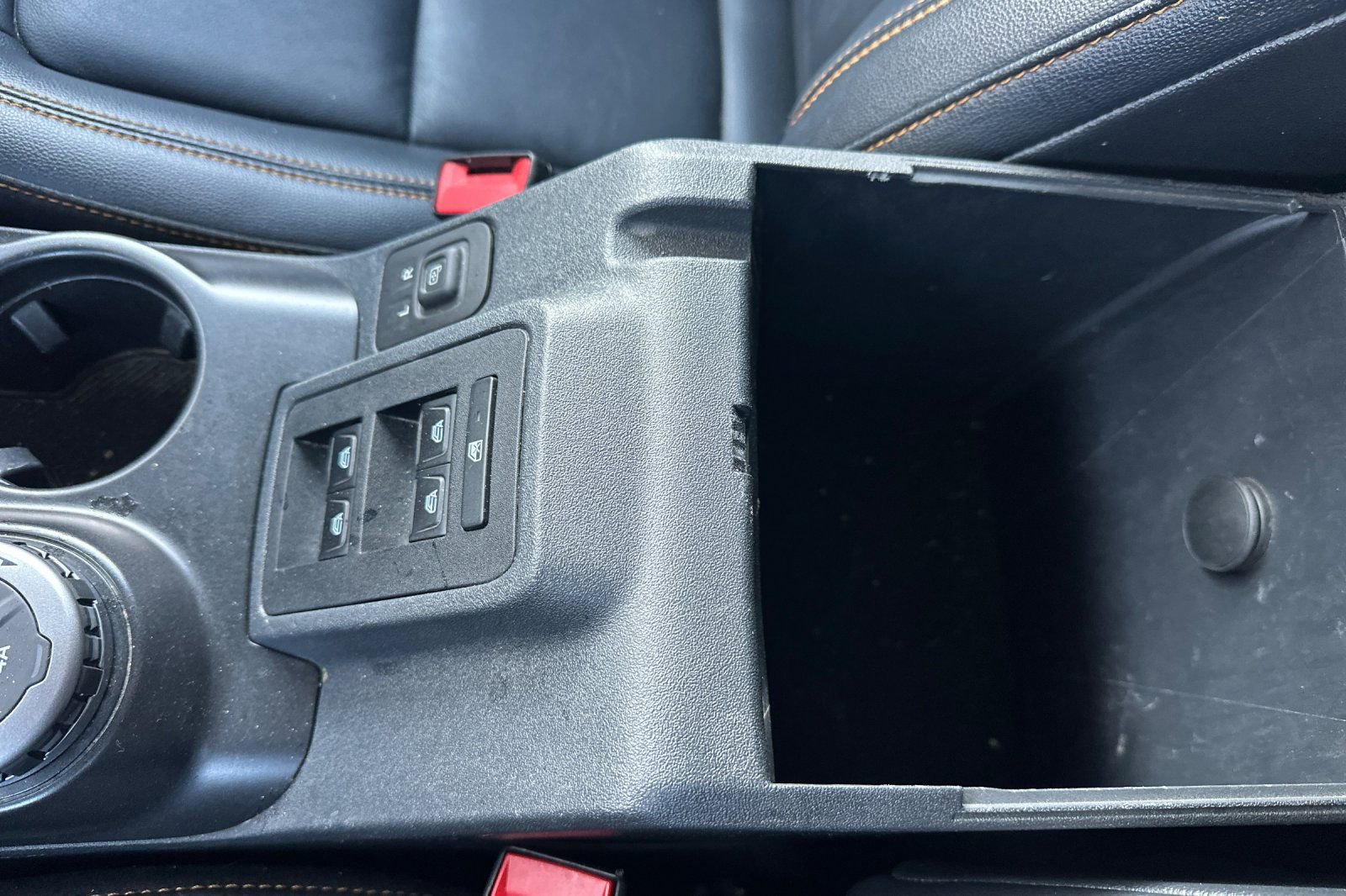 Used 2023 Ford Bronco Badlands image 31