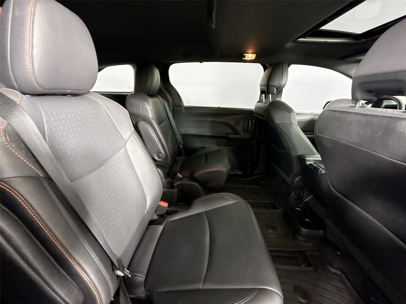 Certified 2022 Toyota Sienna XSE image 42