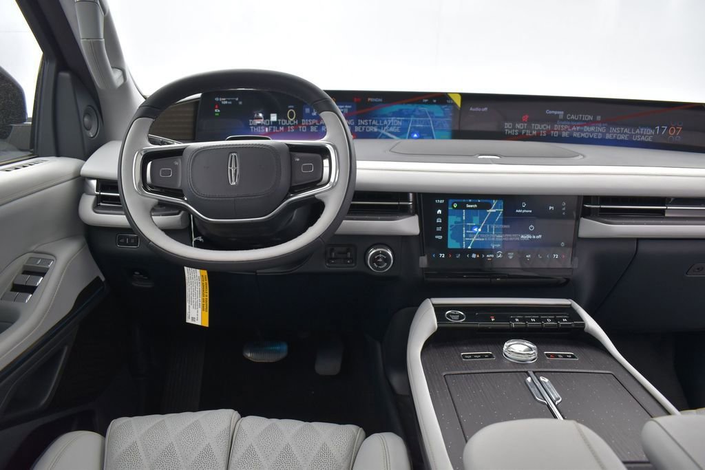 New 2026 Lincoln Navigator L Black Label w/ Black Label Special Edition AWD/4WD image 9