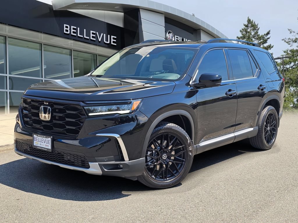 Used 2025 Honda Pilot Elite