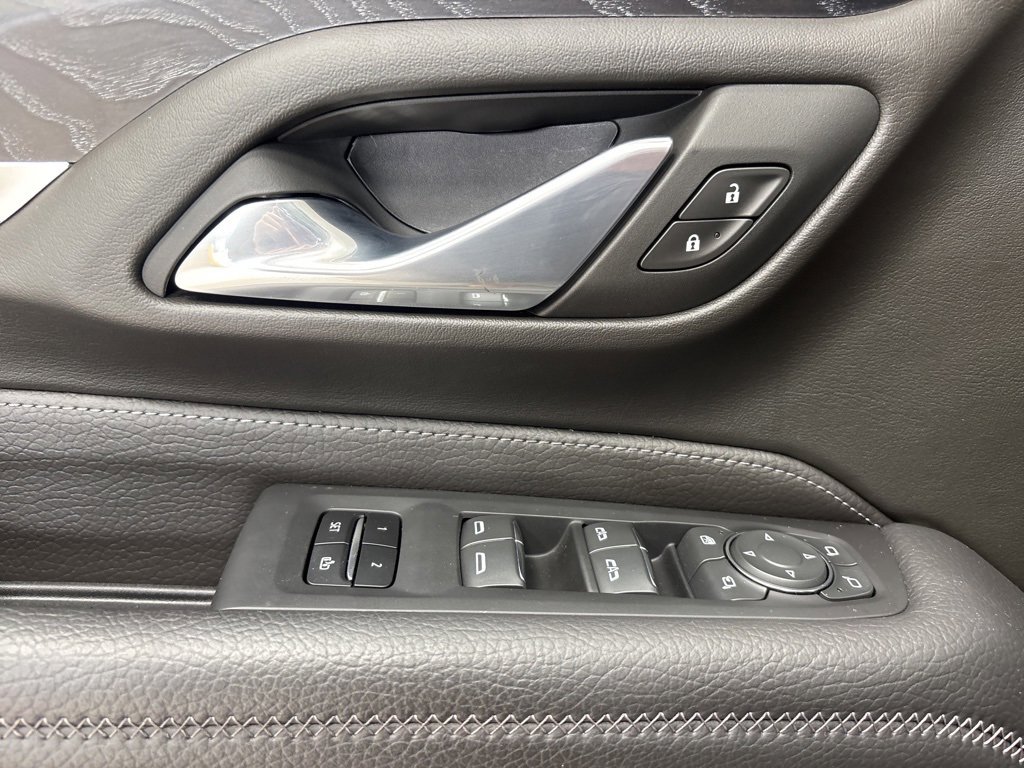 Used 2024 GMC Yukon XL Denali image 26