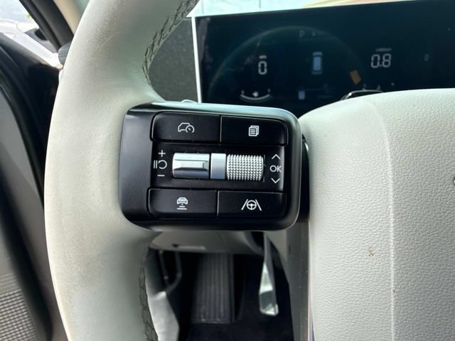 Used 2024 Hyundai Santa Fe SEL FWD image 30