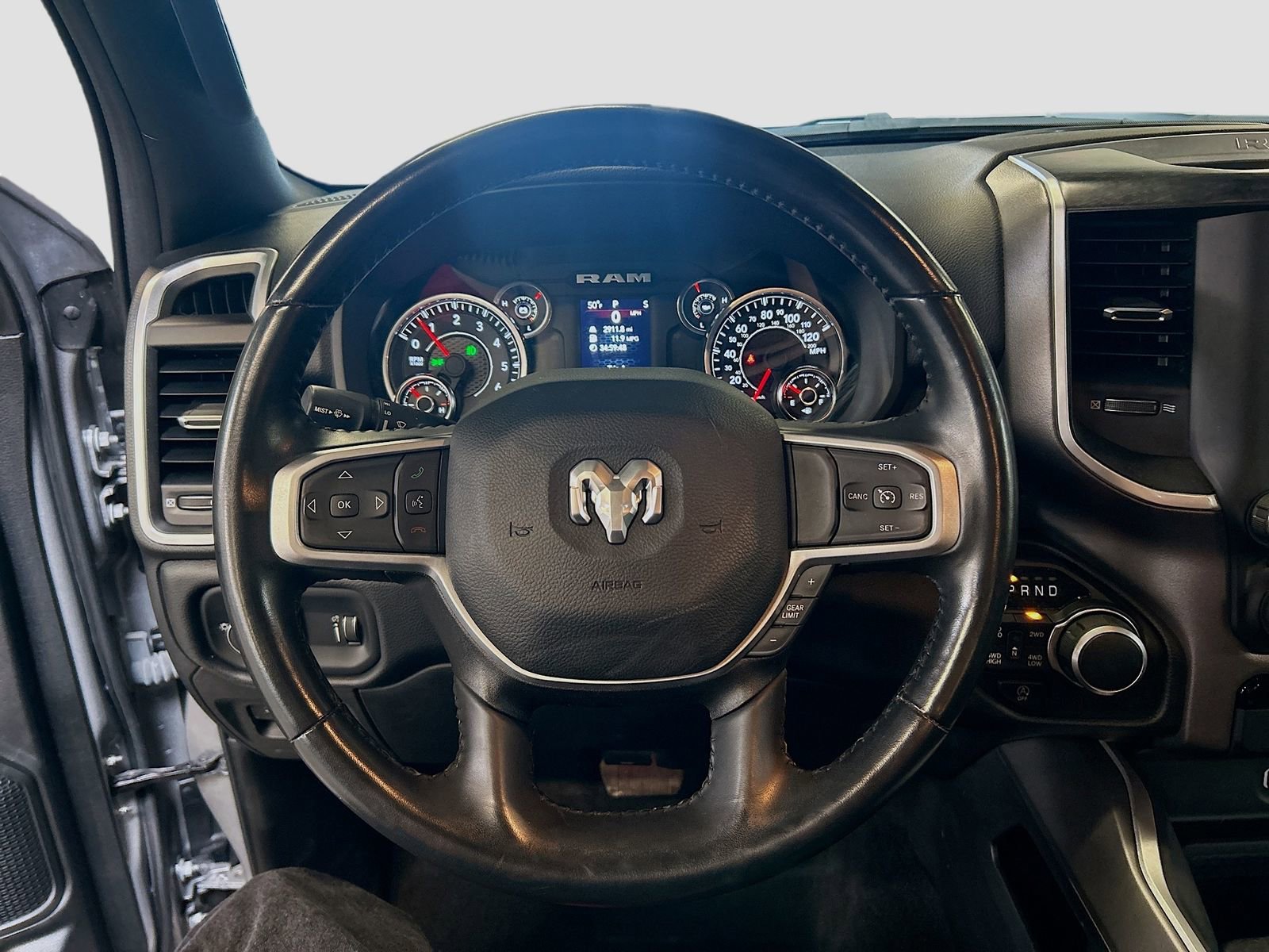 Used 2023 RAM 1500 Big Horn AWD/4WD image 11