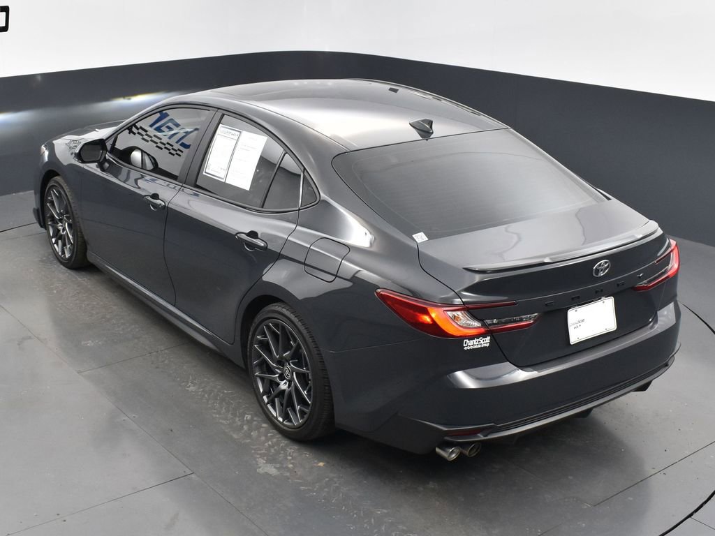Used 2025 Toyota Camry SE w/ Convenience Package image 12