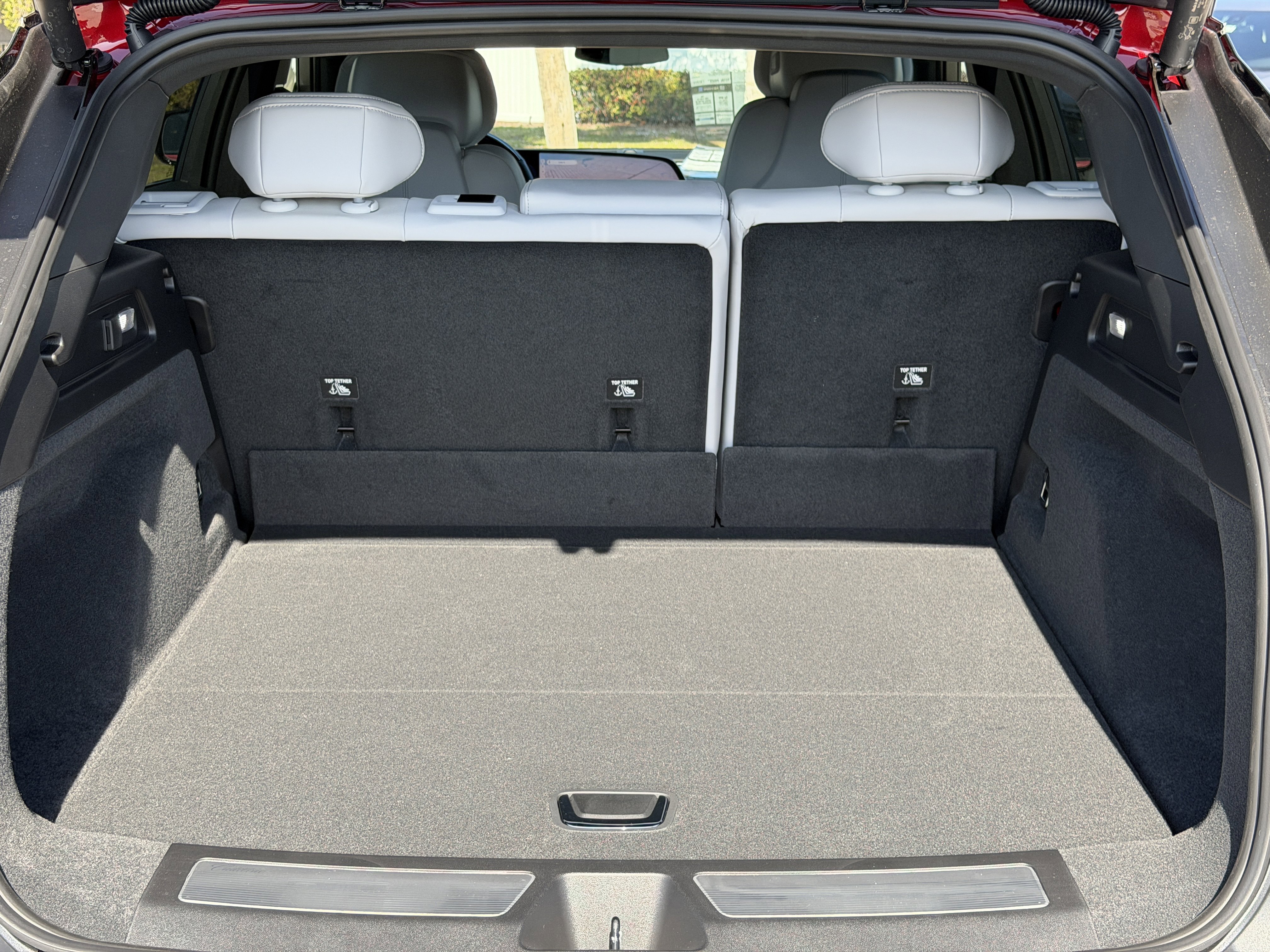 New 2026 Cadillac Lyriq Luxury image 9