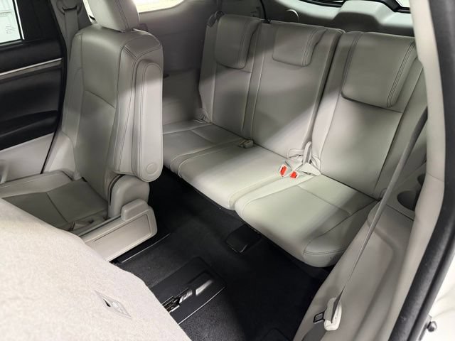 Used 2018 Toyota Highlander Limited AWD/4WD image 12