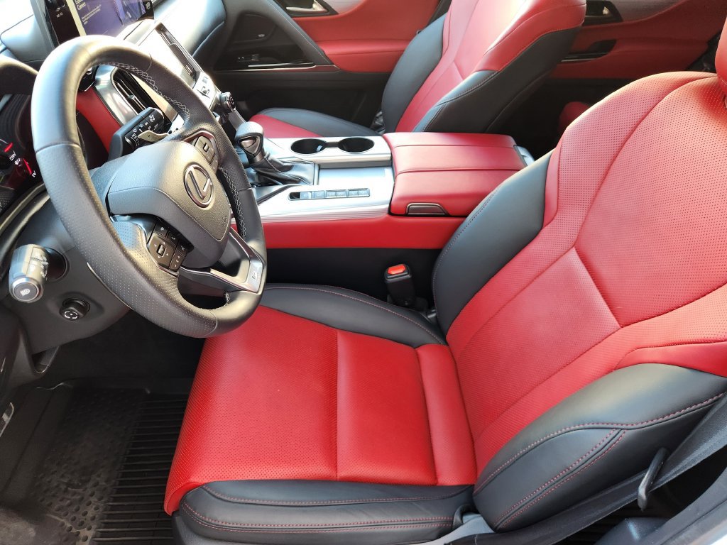 Used 2023 Lexus LX 600 F Sport w/ Accessory Package (Z1) AWD/4WD image 13