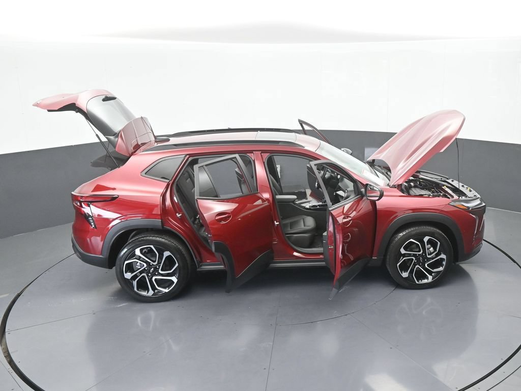 Used 2024 Chevrolet Trax RS w/ Sunroof Package FWD image 67