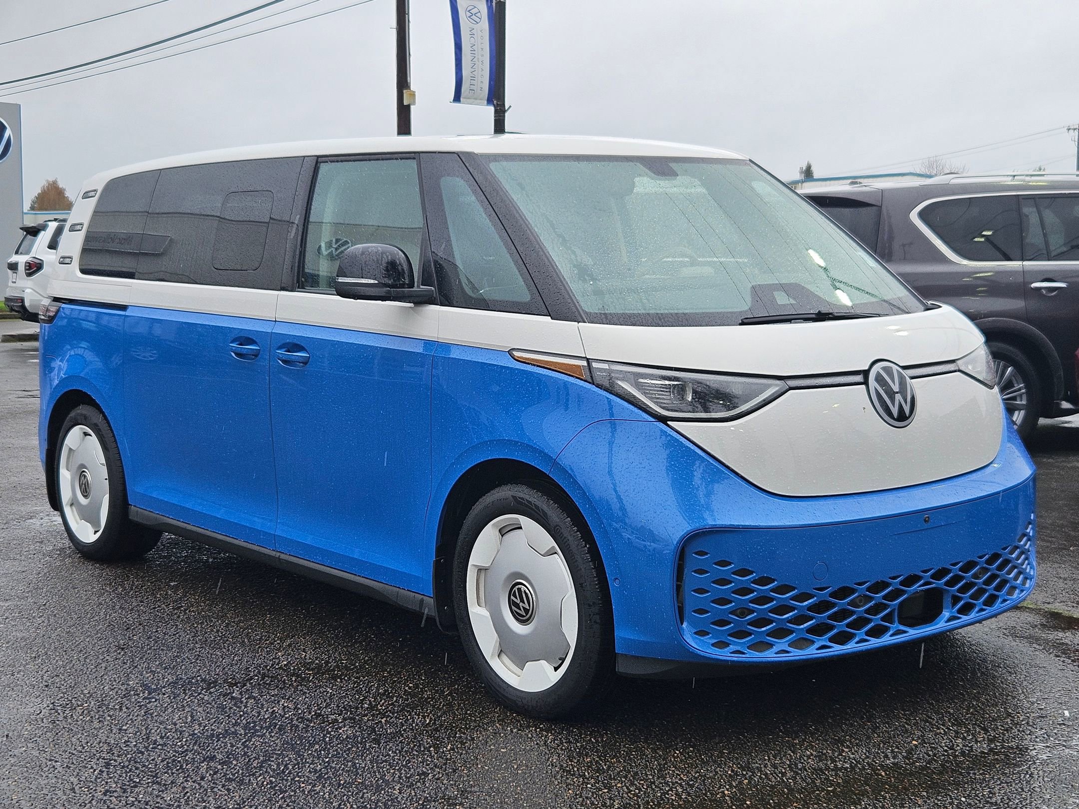 New 2025 Volkswagen ID. Buzz 1st Edition AWD/4WD image 7