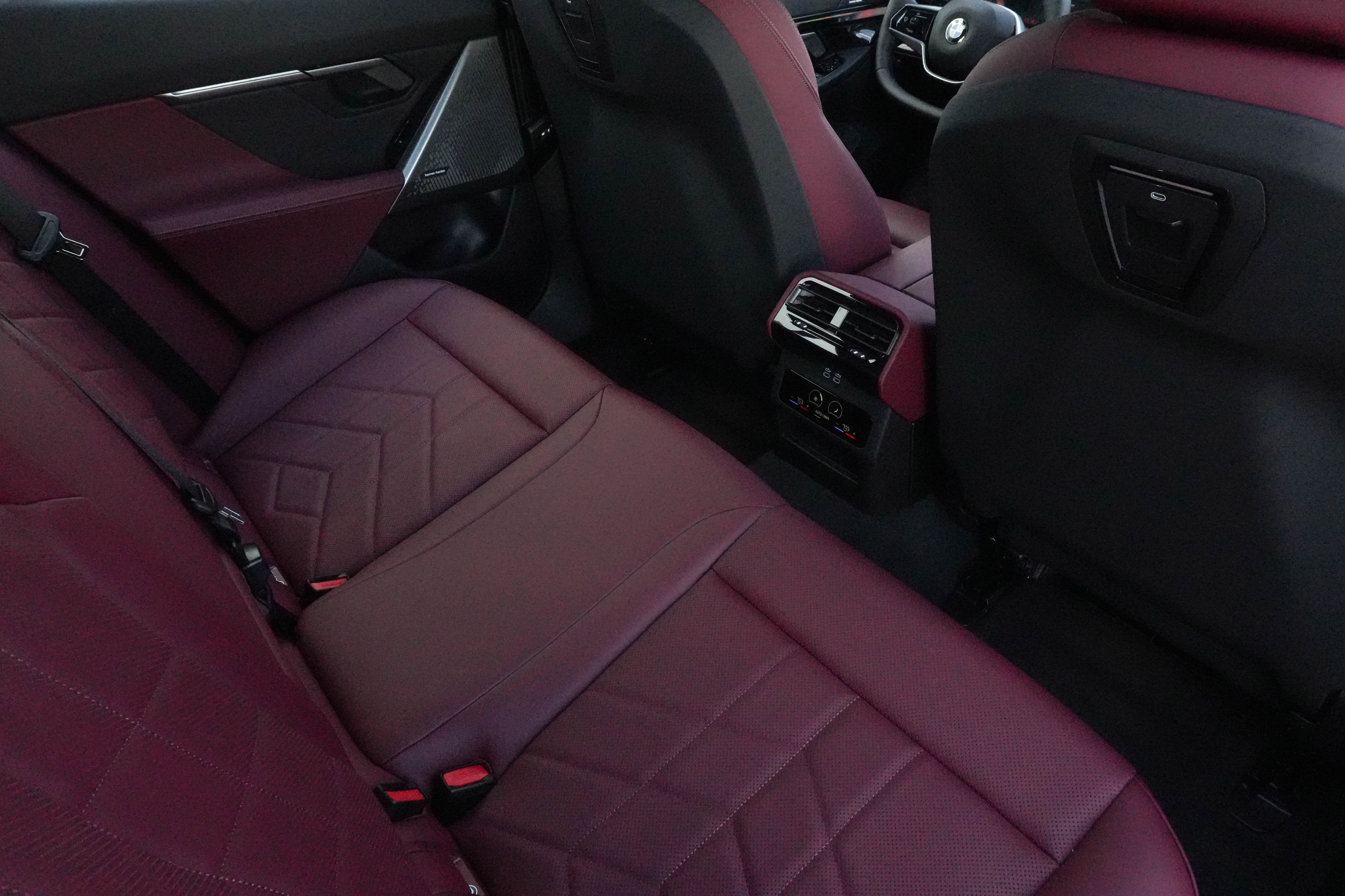 Used 2026 BMW 540i xDrive 540i xDrive image 31