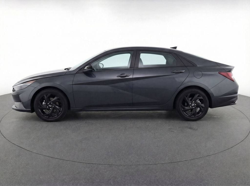 New 2026 Hyundai Elantra SEL Sport FWD image 6