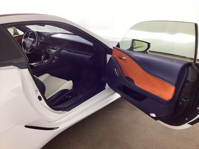 Used 2018 Lexus LC 500 Coupe w/ Touring Package RWD image 20