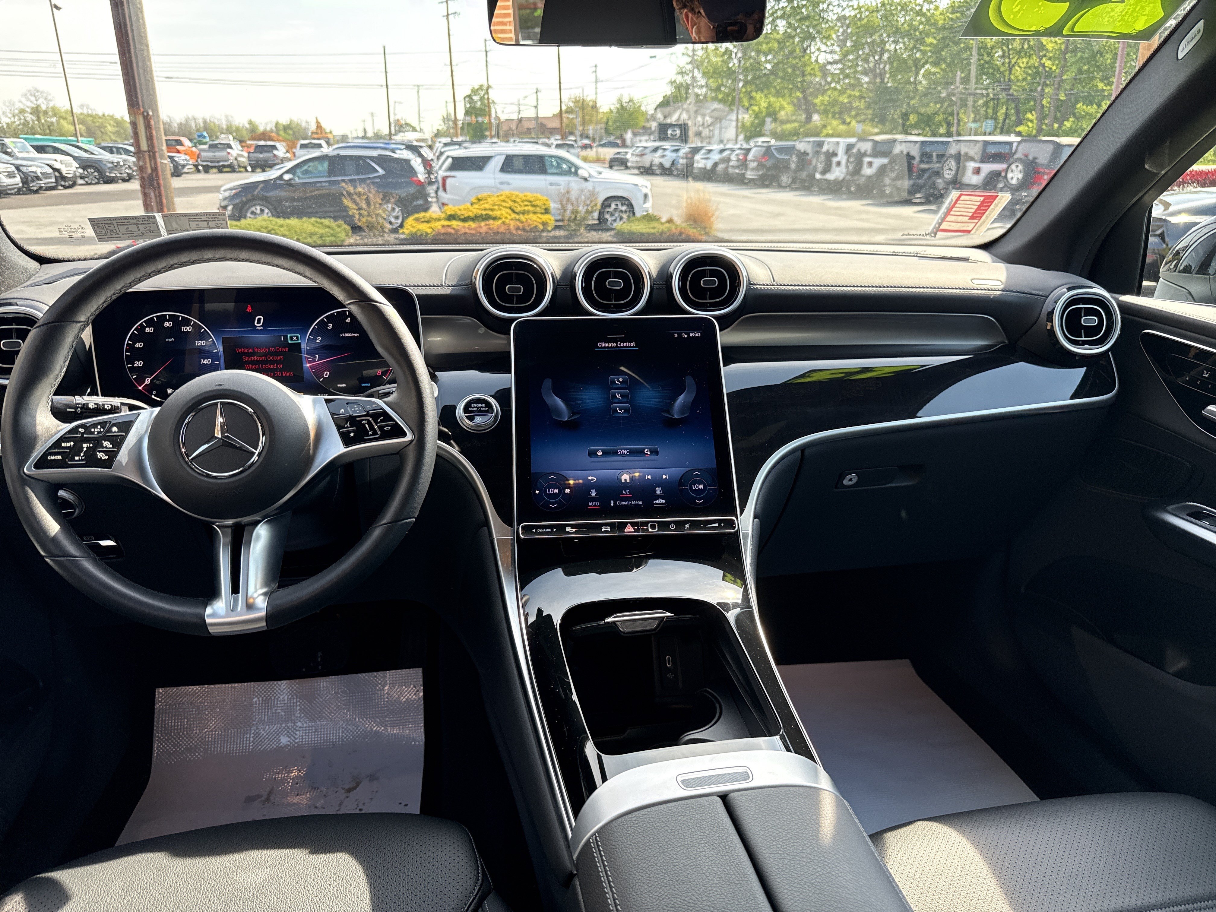 Used 2023 Mercedes-Benz GLC 300 4MATIC image 14