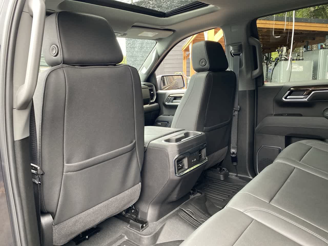 Used 2025 GMC Sierra 1500 Elevation w/ Elevation Premium Package AWD/4WD image 14