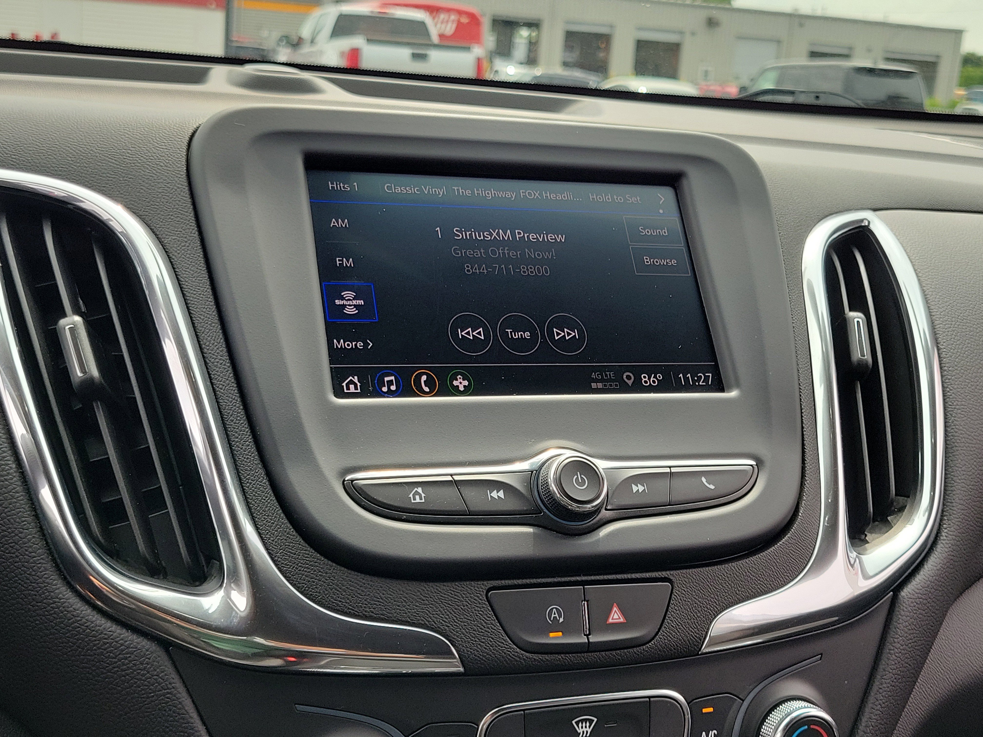 Used 2023 Chevrolet Equinox LT image 26