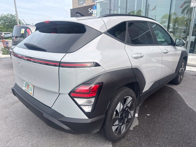 Used 2024 Hyundai Kona SEL FWD image 5