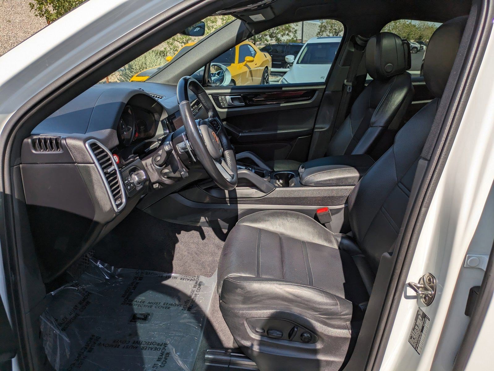 Certified 2023 Porsche Cayenne Coupe image 5