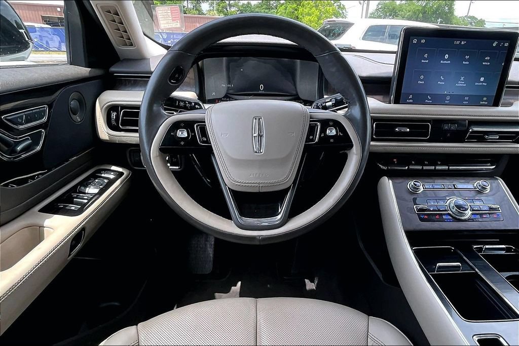 Used 2023 Lincoln Aviator Reserve w/ Equipment Group 201A AWD/4WD image 7