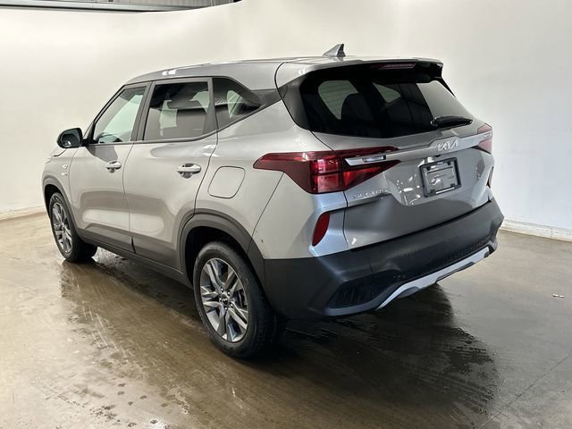 Used 2023 Kia Seltos LX AWD/4WD image 30
