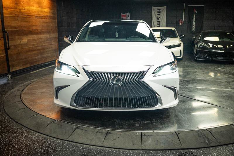 Used 2020 Lexus ES 350 w/ Premium Package FWD image 4