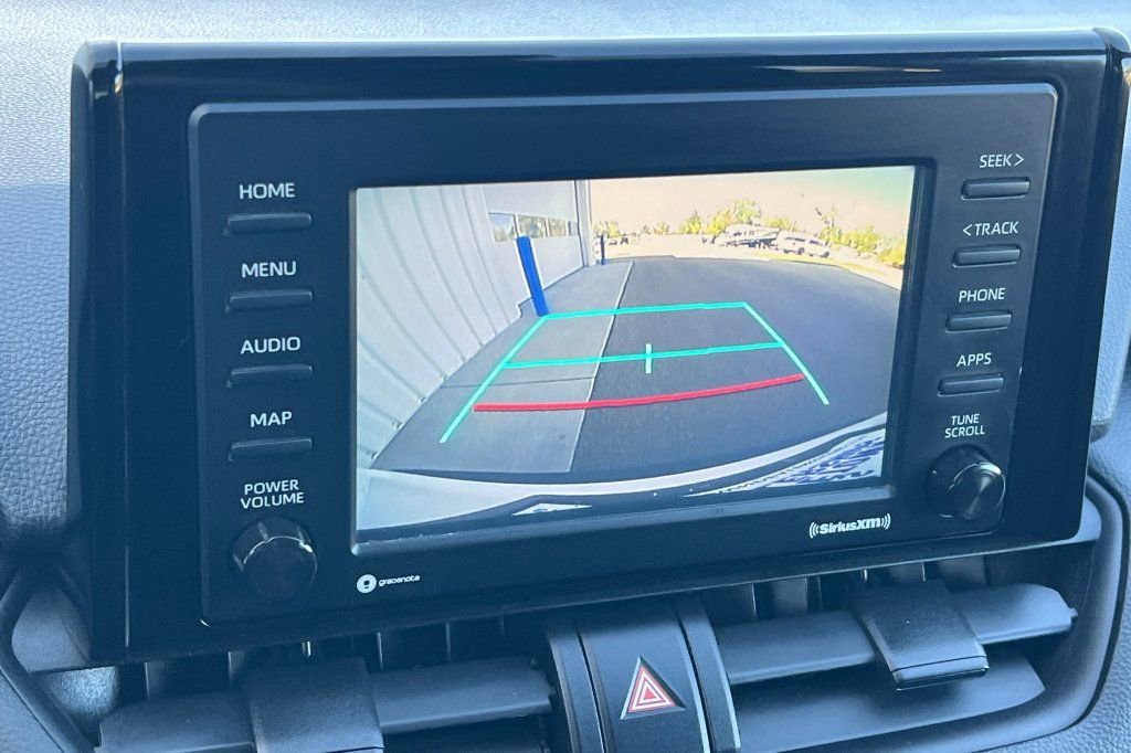 Used 2020 Toyota RAV4 LE w/ Carpet Mat Package AWD/4WD image 16