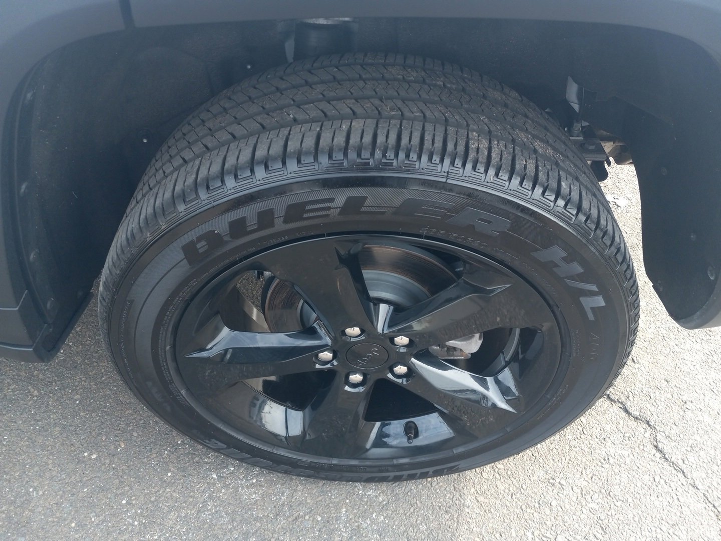 Used 2025 Jeep Grand Cherokee Altitude image 28